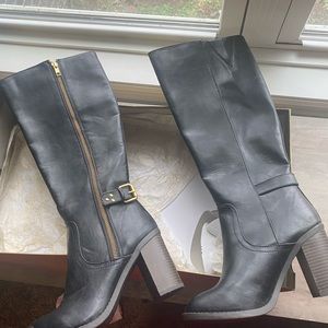 Lauren Conrad 7 Knee high zip up Boots